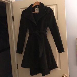 BB Dakota Peplum Peacoat